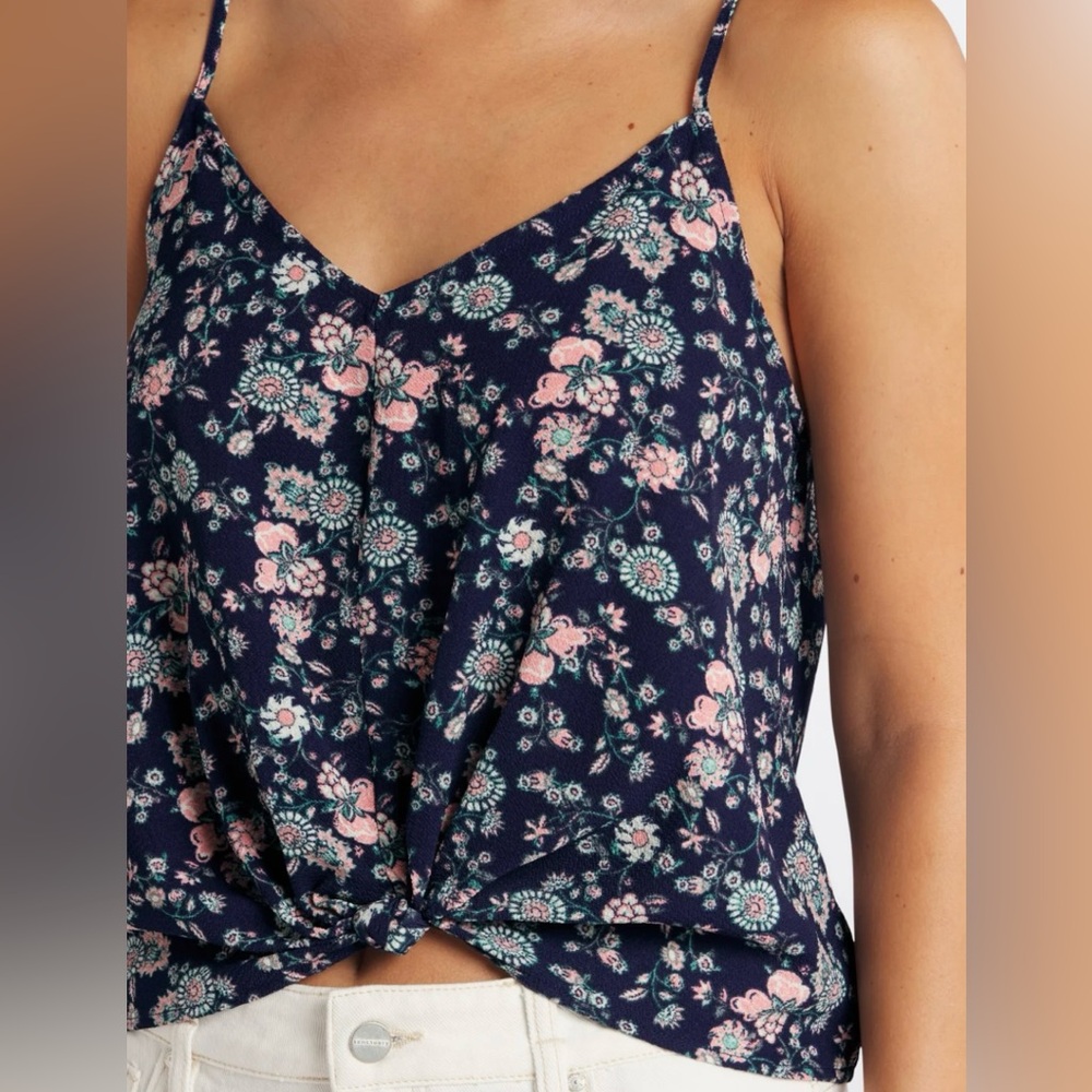 LUSH Devon Knot Front Cami Crop Blouse - Size Large